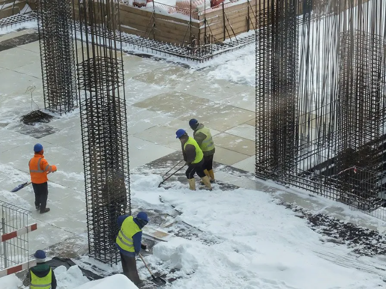 Snow Removal lifting tarps