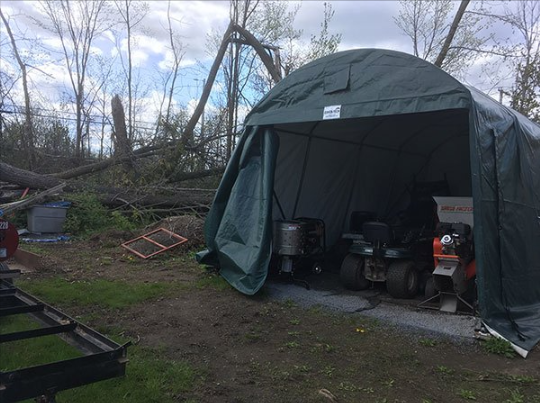 Portable One Car Garages