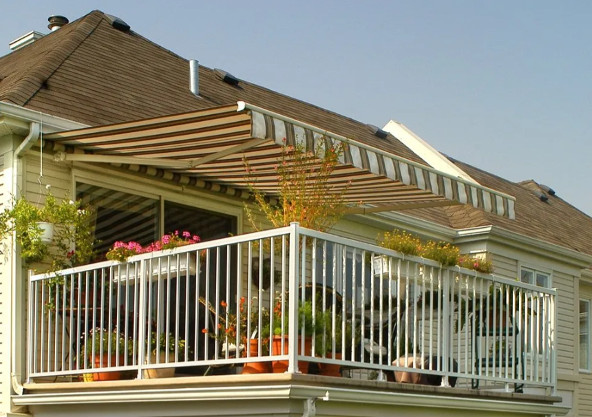 Standard Retractable Awning